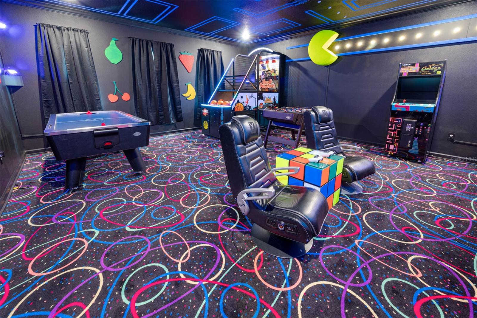 Image 53 of 78 For 2996 Penelope Loop