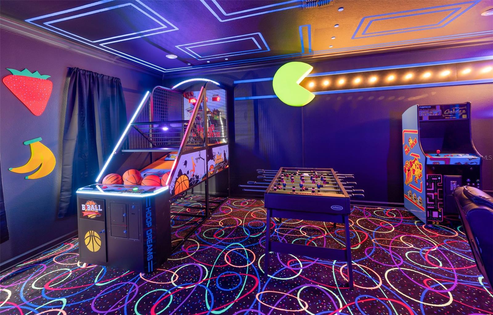 Image 54 of 78 For 2996 Penelope Loop