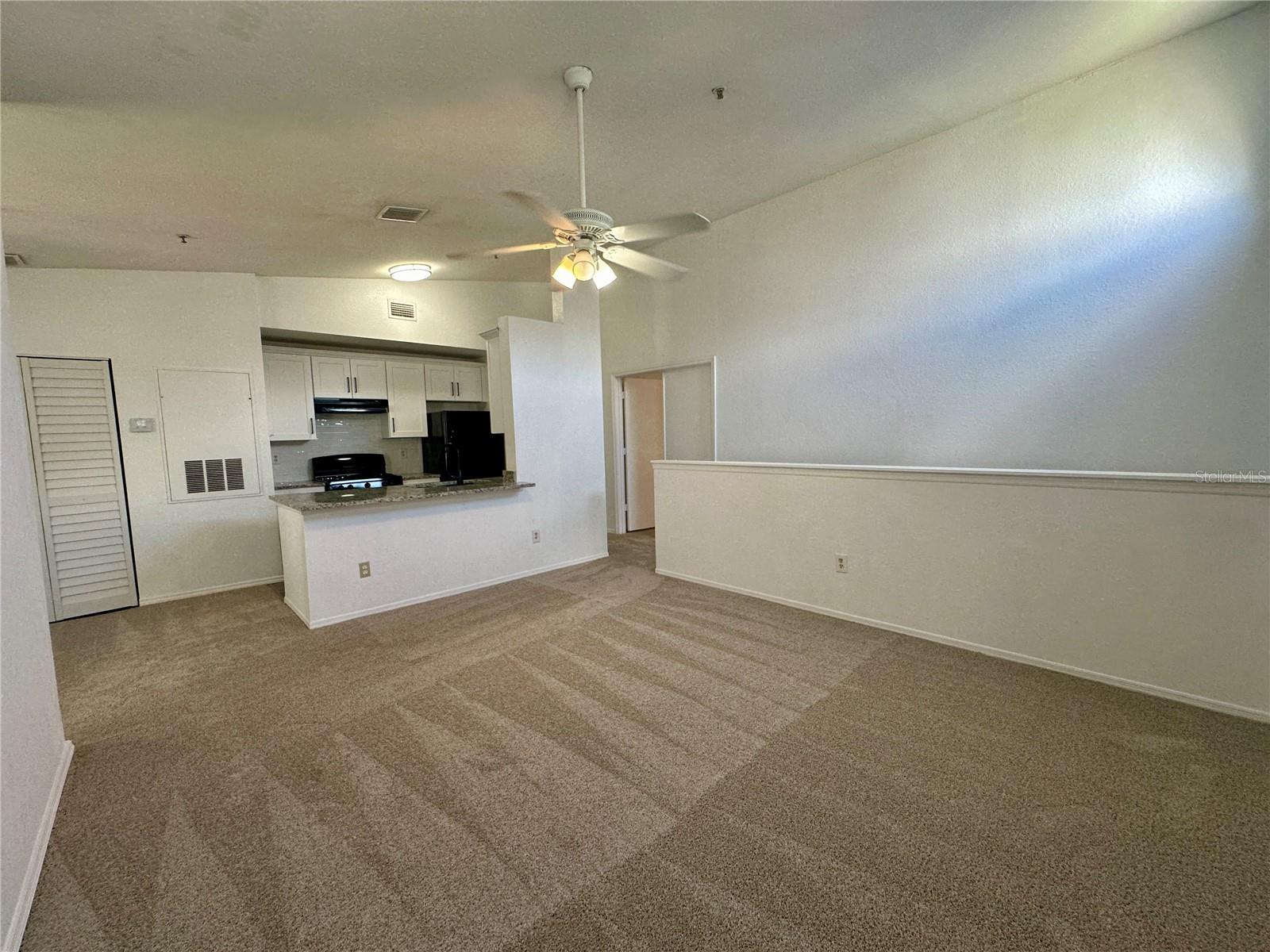 Image 7 of 24 For 1606 Columbia Arms Circle 224