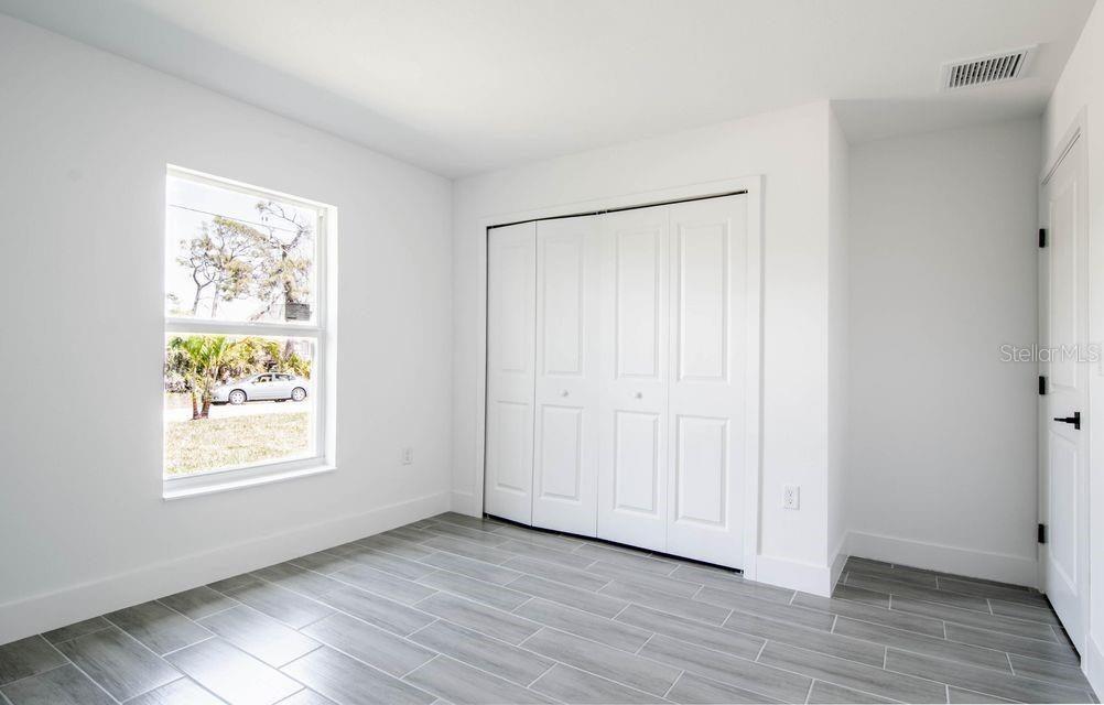 Image 11 of 36 For 10654 Washington Road