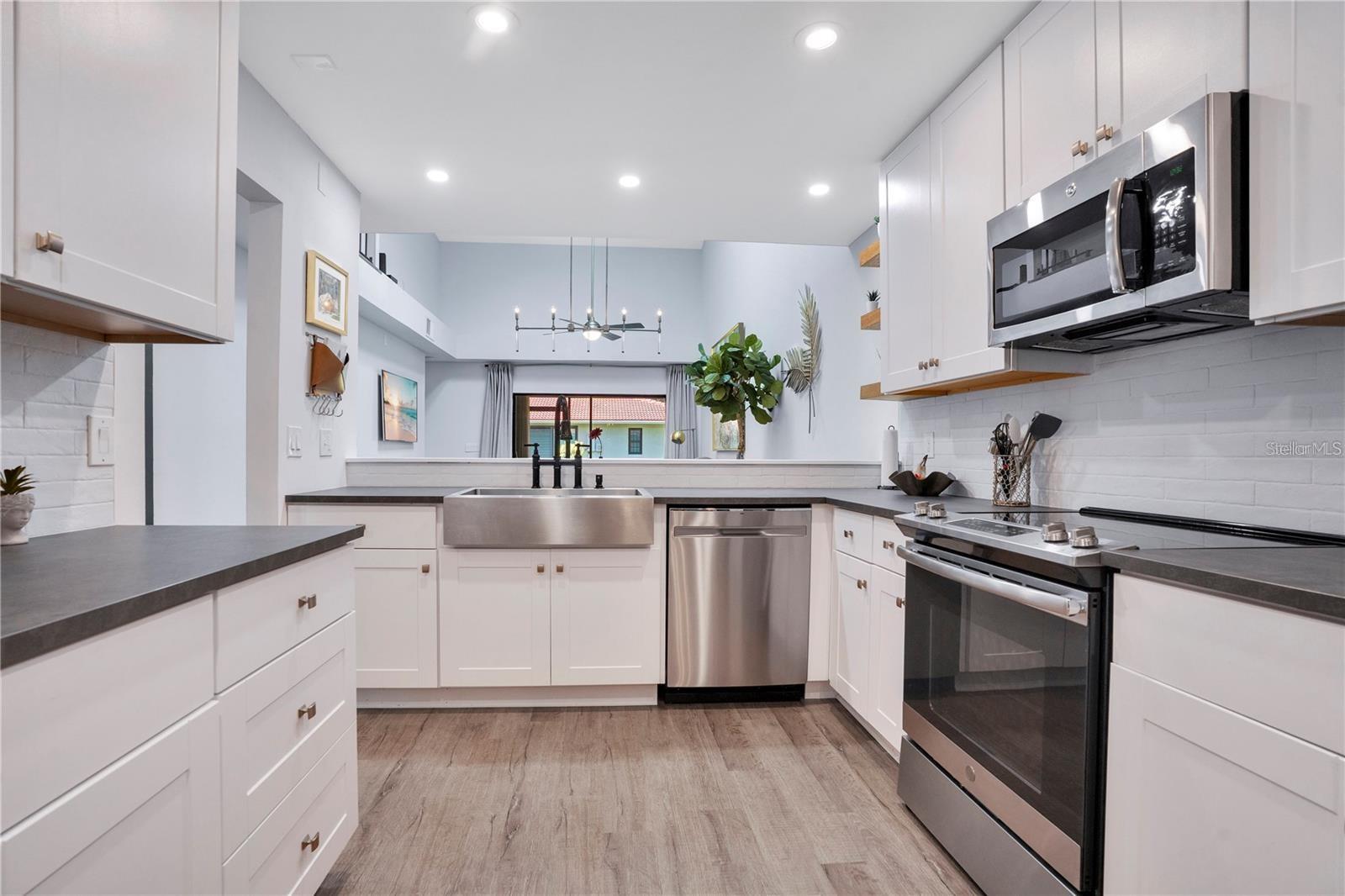 Image 4 of 43 For 7736 Windbreak Road