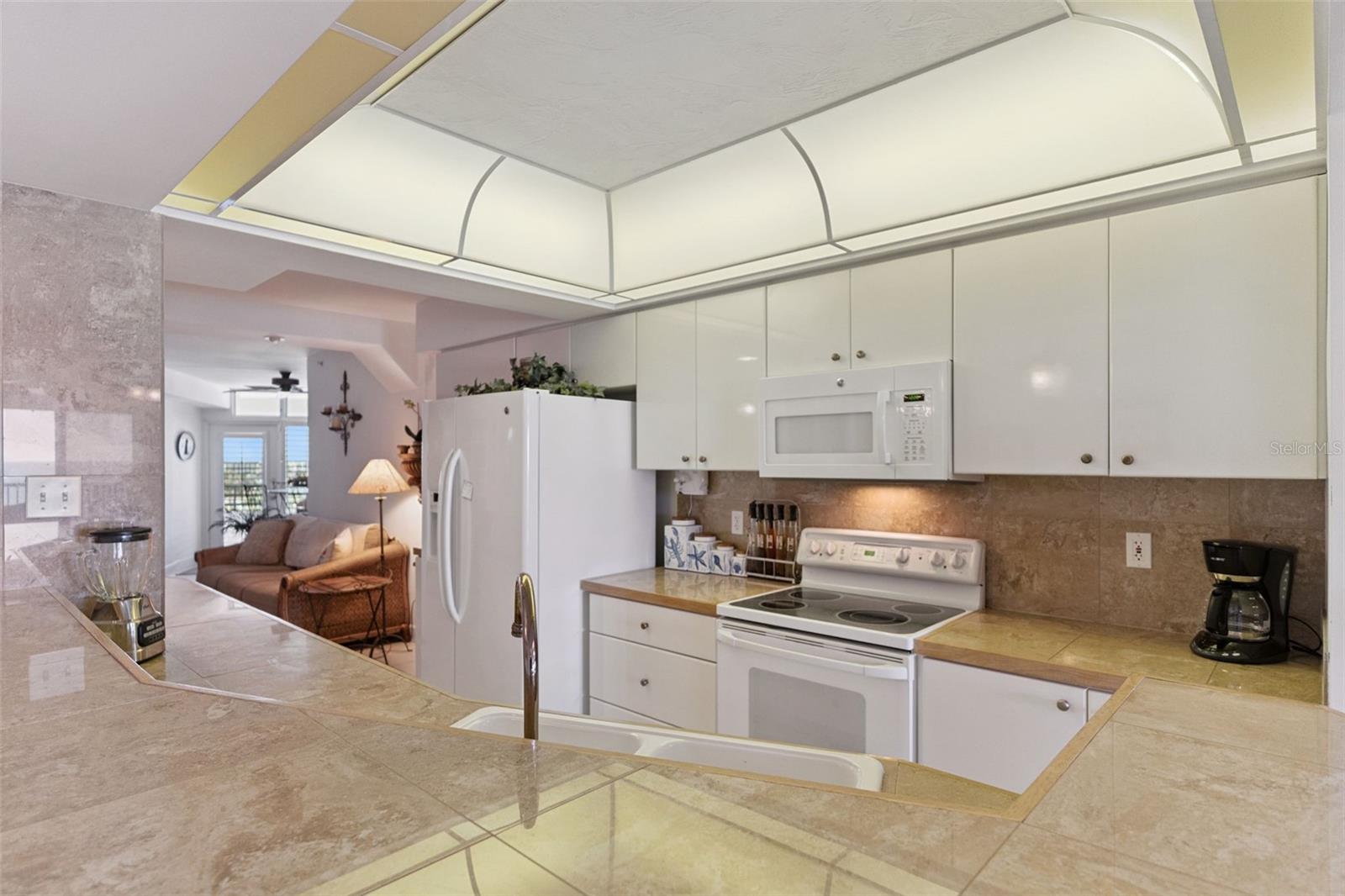 Image 12 of 46 For 4621 Atlantic Avenue 7506