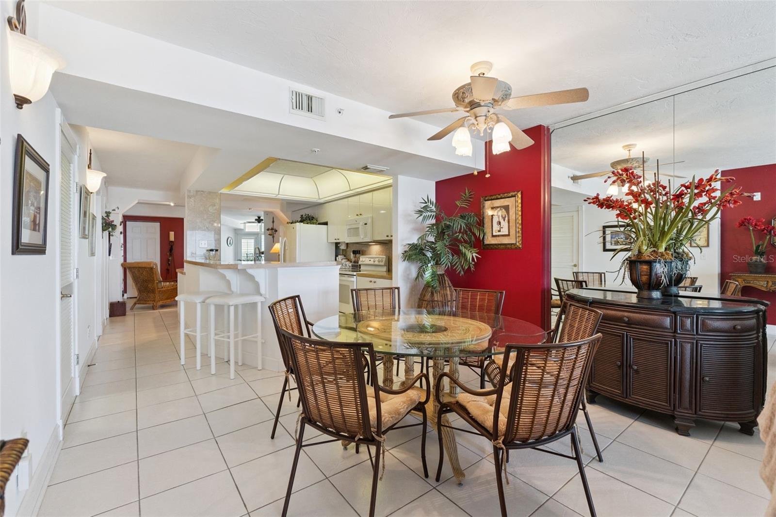 Image 17 of 46 For 4621 Atlantic Avenue 7506