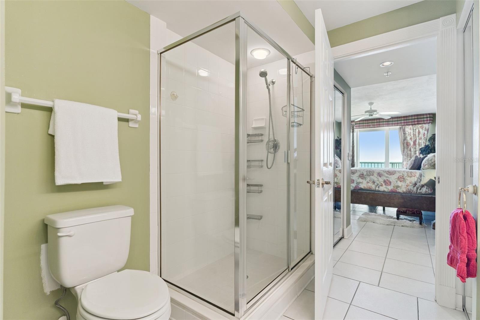 Image 28 of 46 For 4621 Atlantic Avenue 7506