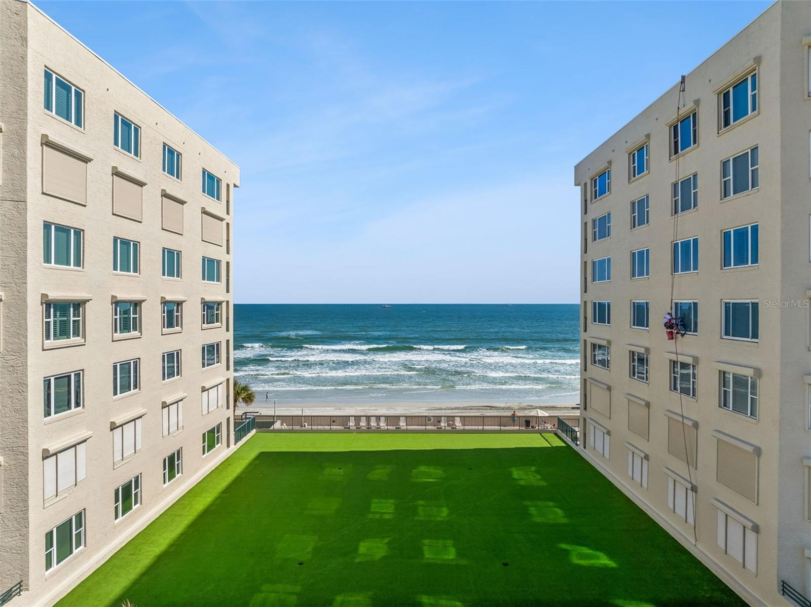 Image 41 of 46 For 4621 Atlantic Avenue 7506