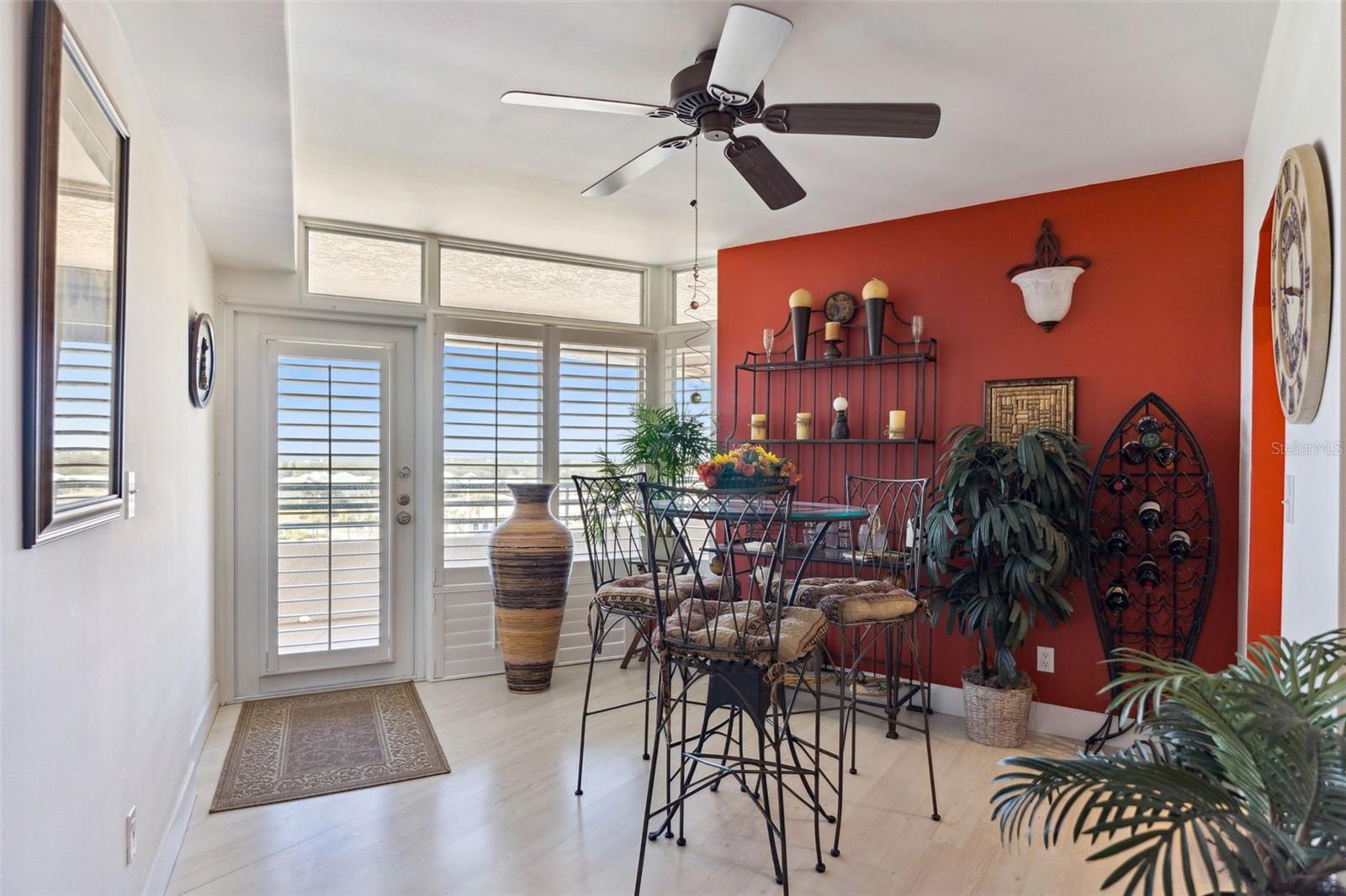 Image 6 of 46 For 4621 Atlantic Avenue 7506