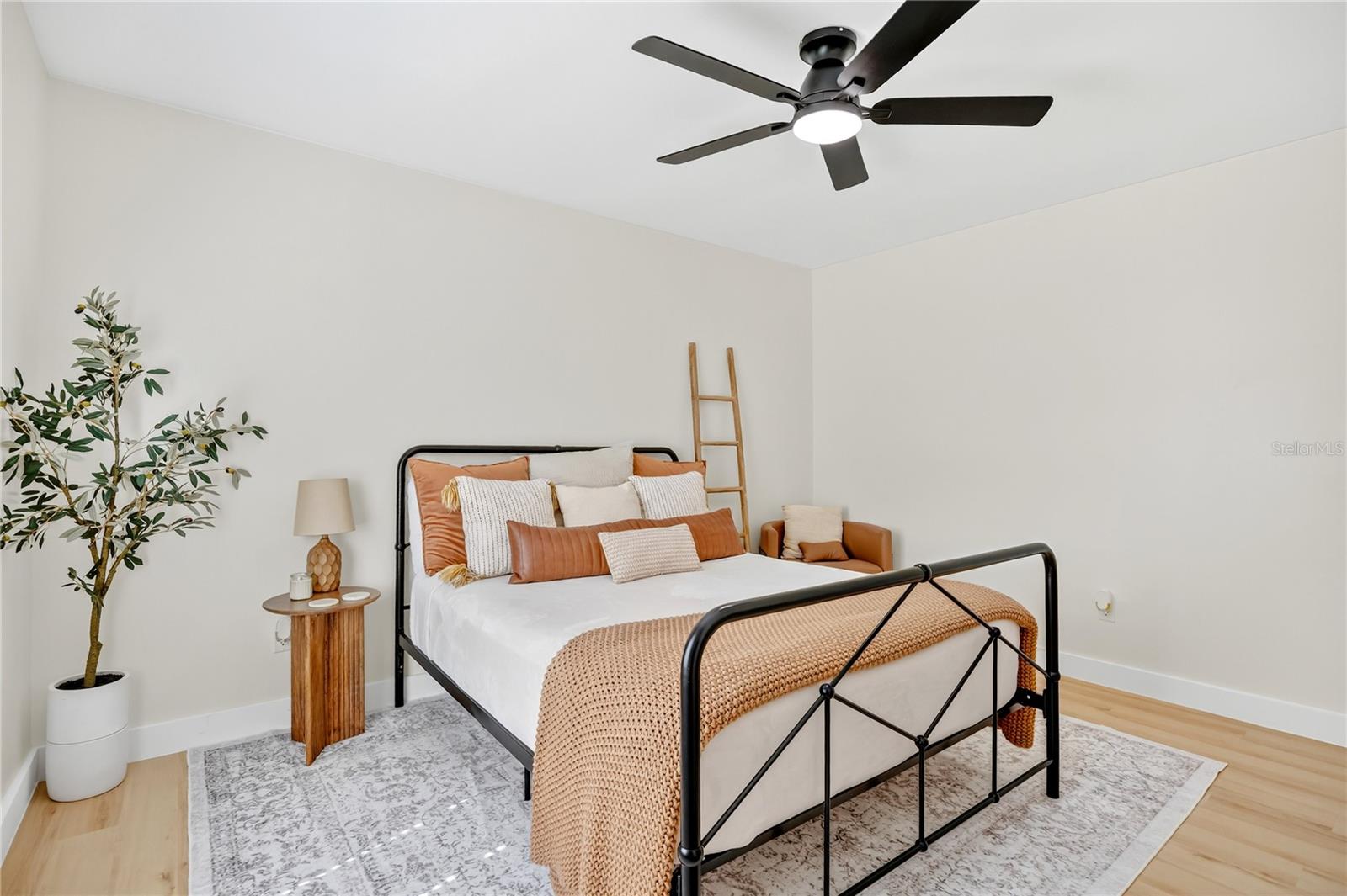 Image 17 of 31 For 3199 Urmey Avenue