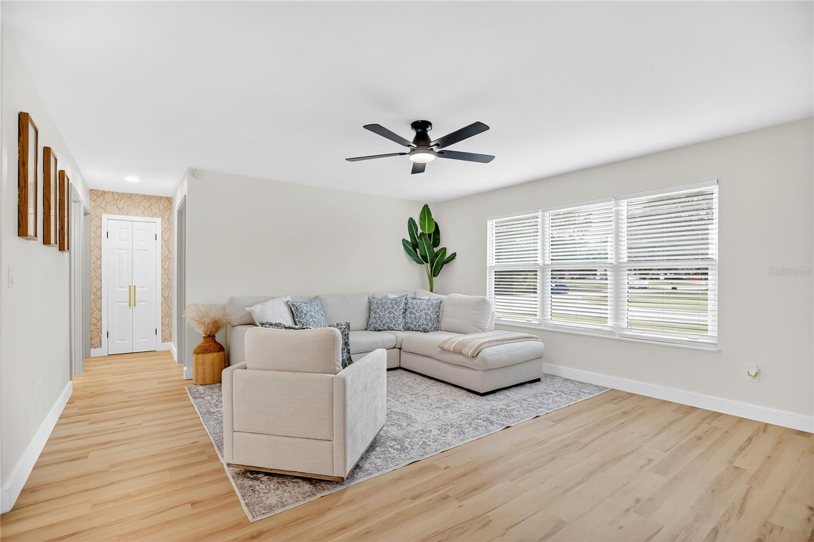 Image 5 of 31 For 3199 Urmey Avenue