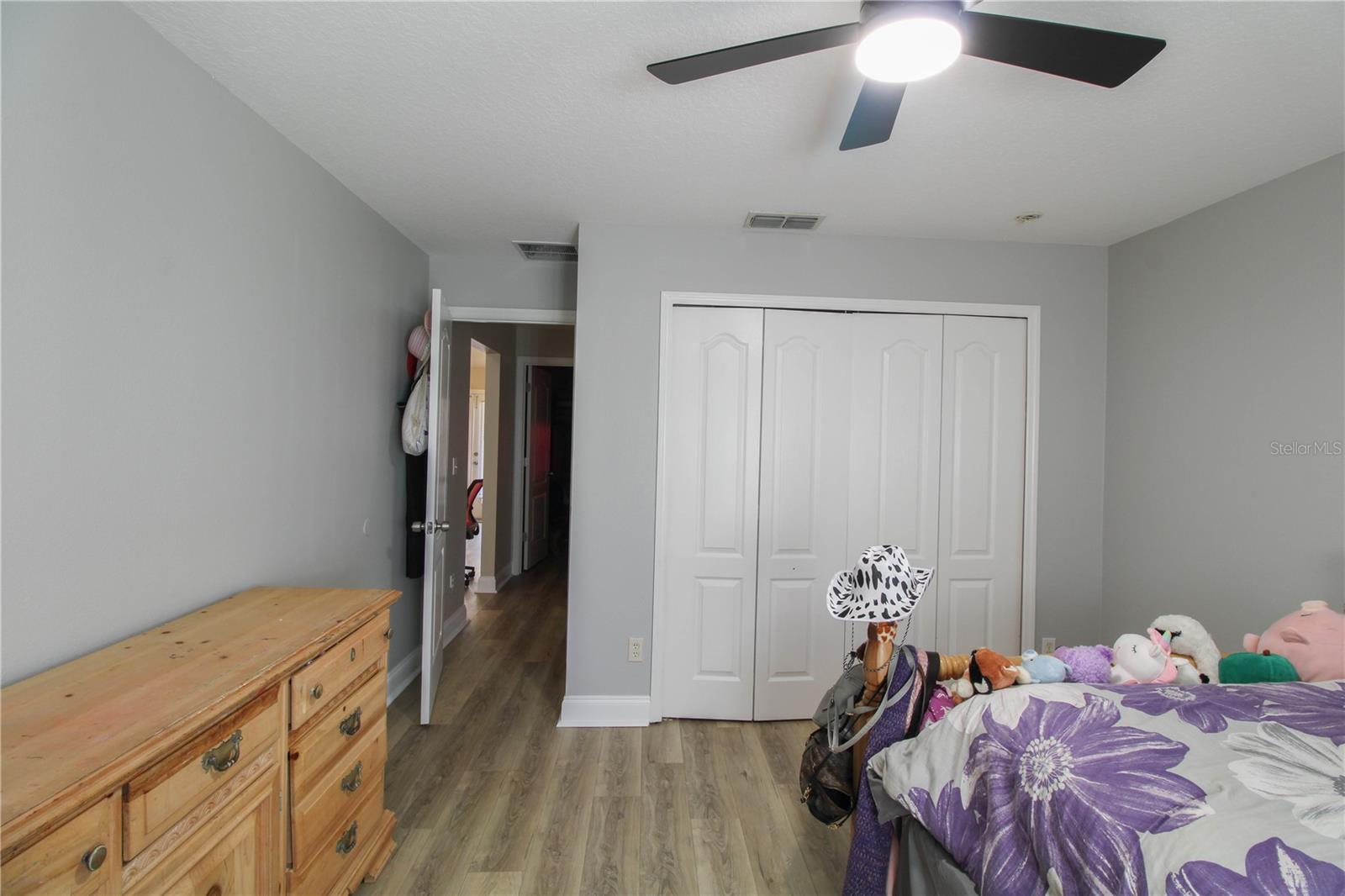 Image 10 of 25 For 10041 Crenshaw Circle