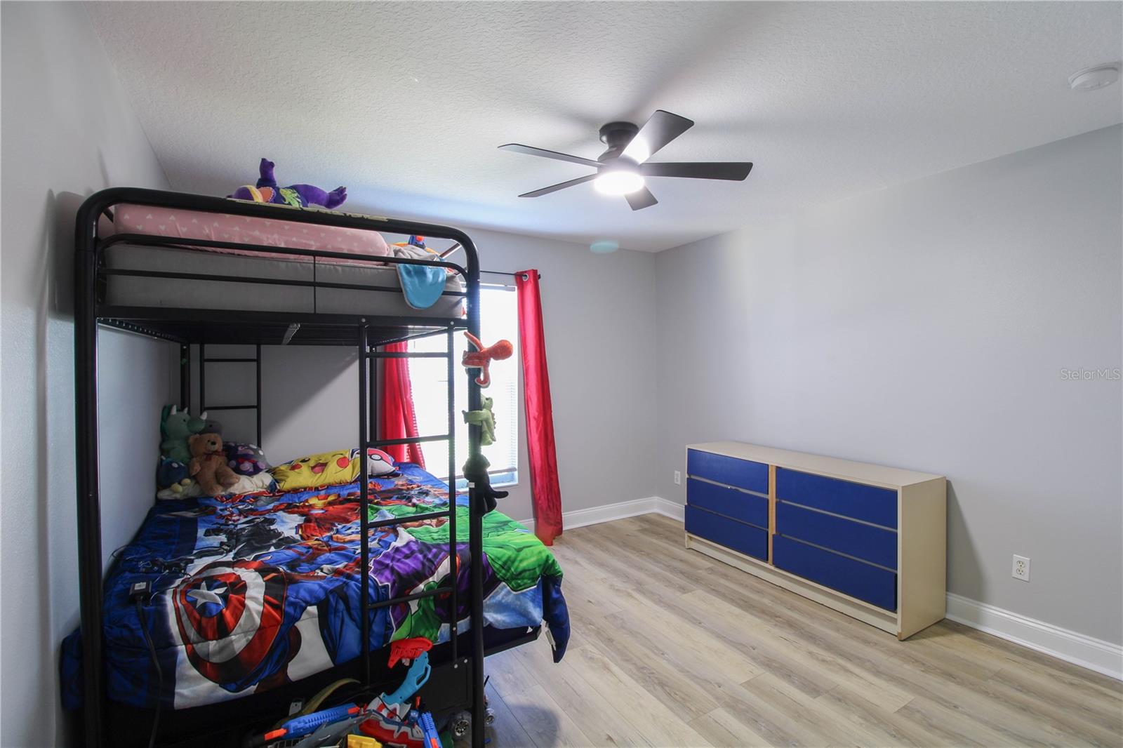 Image 8 of 25 For 10041 Crenshaw Circle