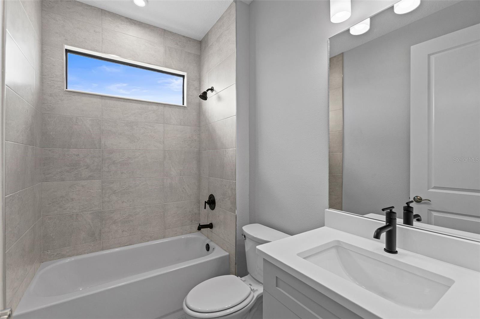 Image 17 of 35 For 14444 Woodland Preserve Trail