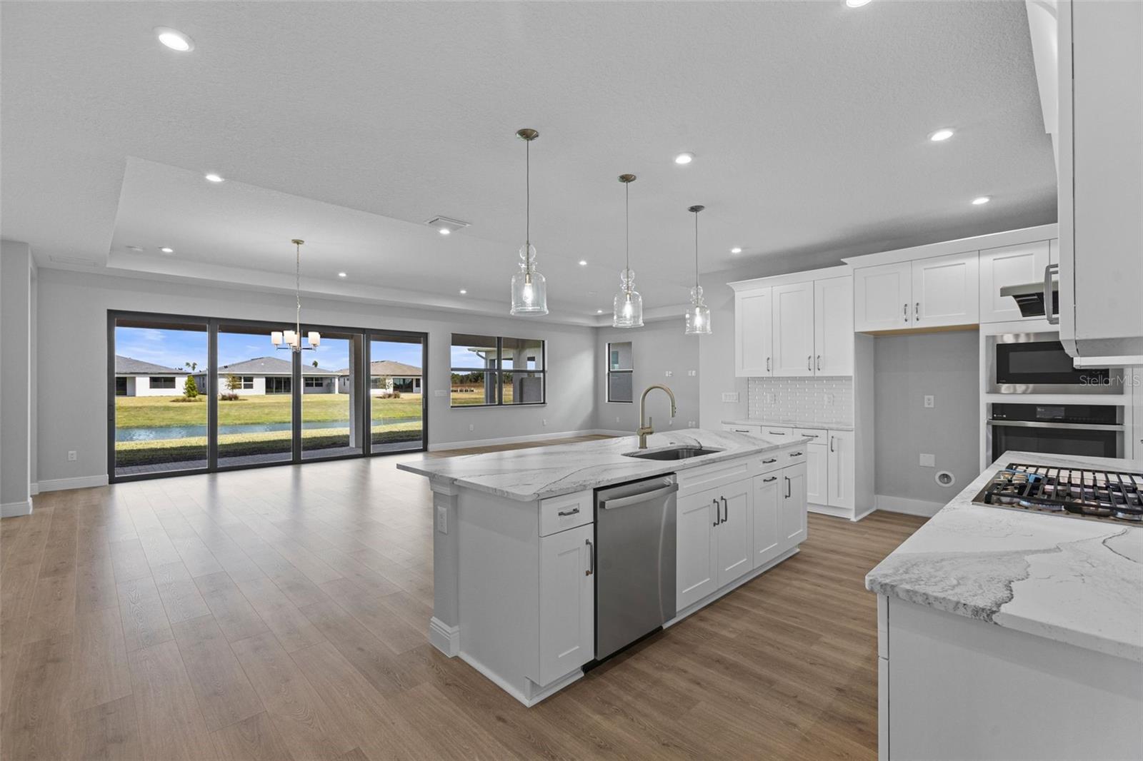 Image 4 of 35 For 14444 Woodland Preserve Trail