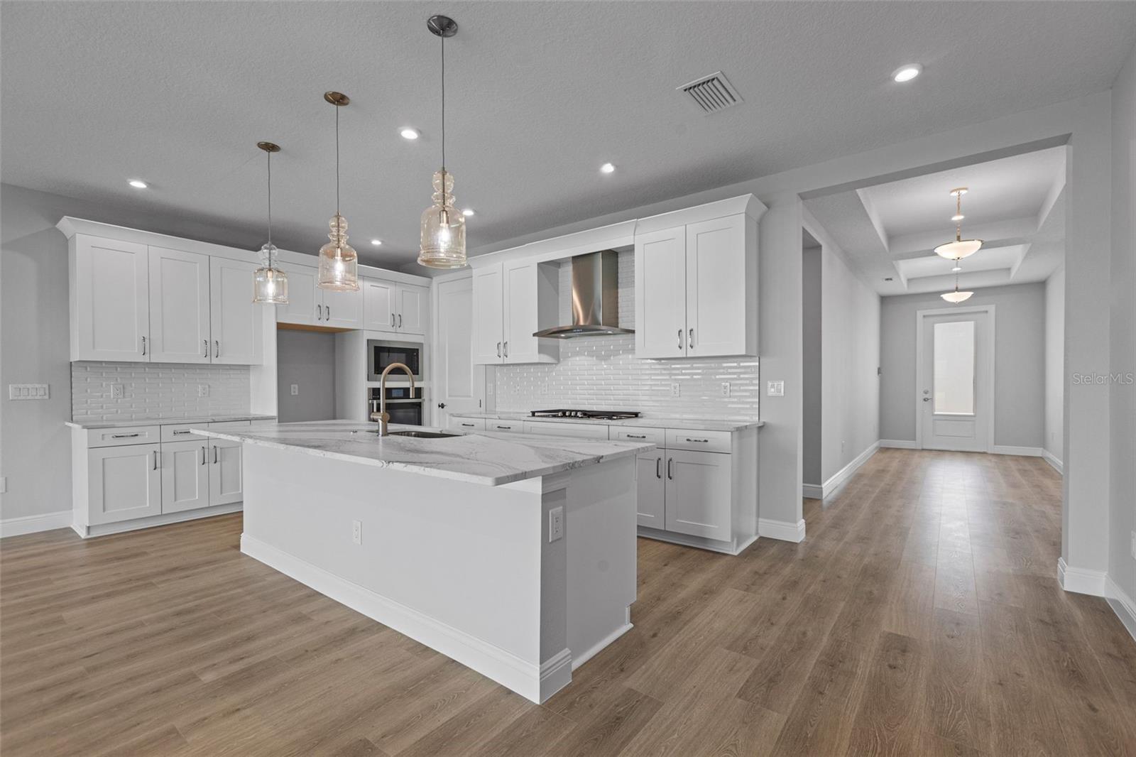 Image 6 of 35 For 14444 Woodland Preserve Trail