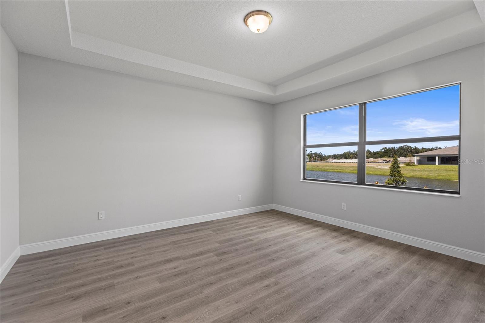 Image 7 of 35 For 14444 Woodland Preserve Trail