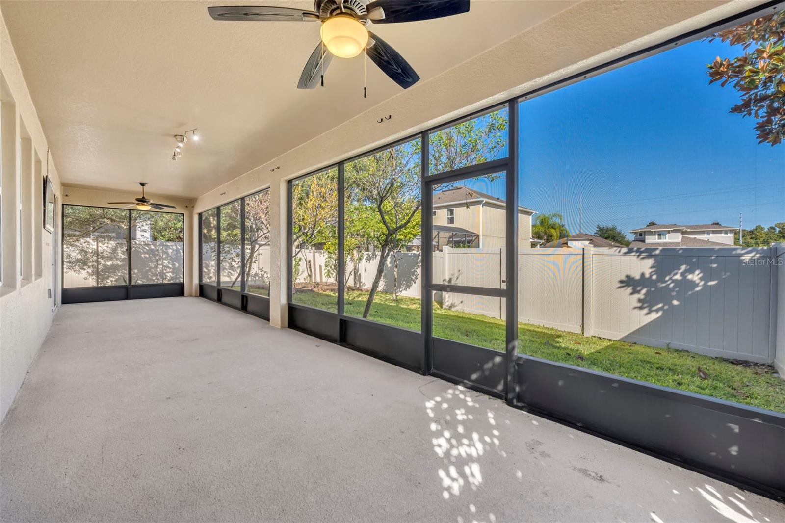 Image 20 of 23 For 8162 Lazy Bear Lane