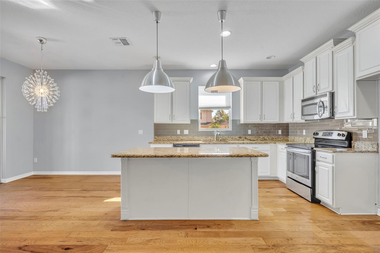 Image 7 of 23 For 8162 Lazy Bear Lane