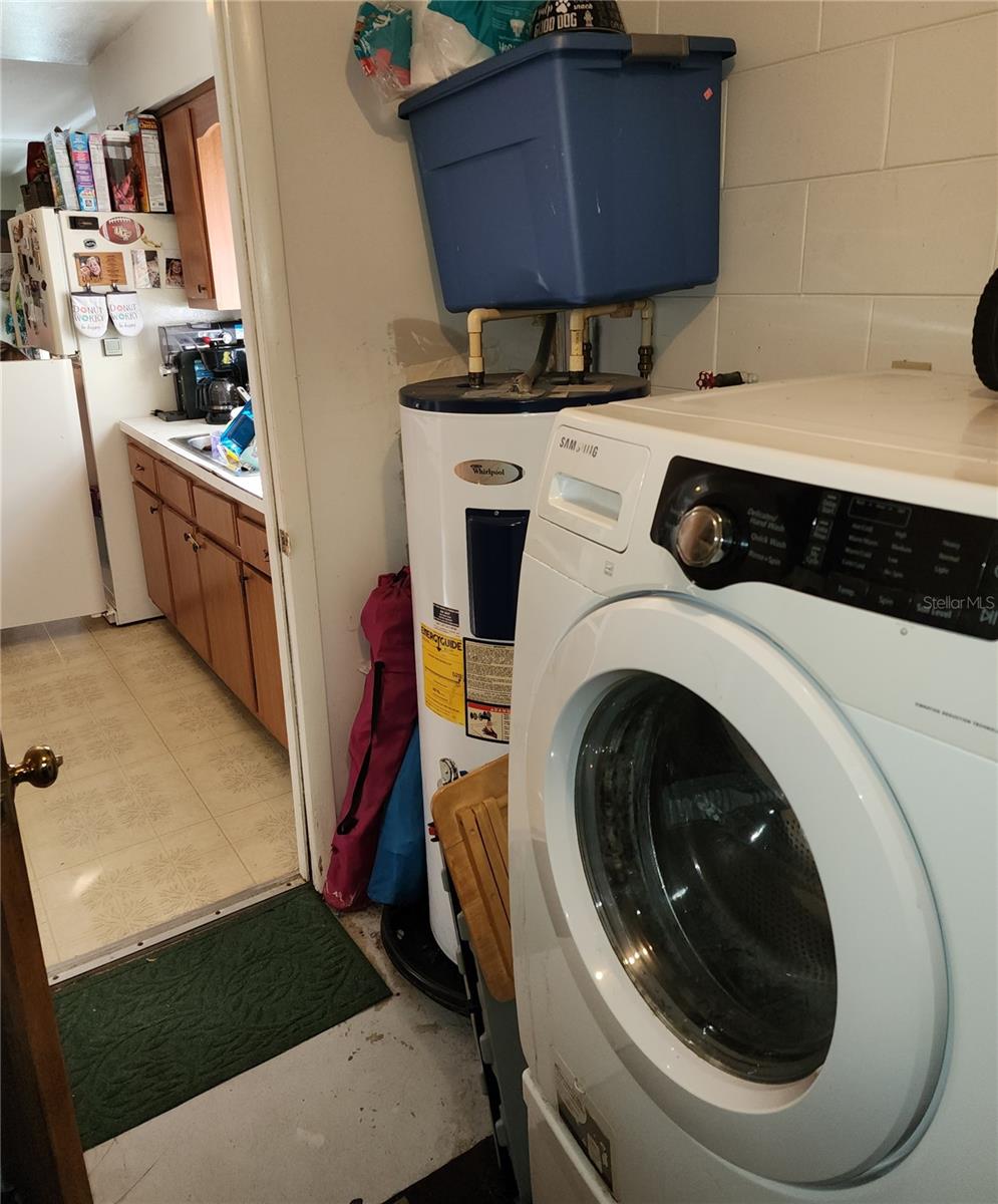 Image 11 of 11 For 708 Snowden Street