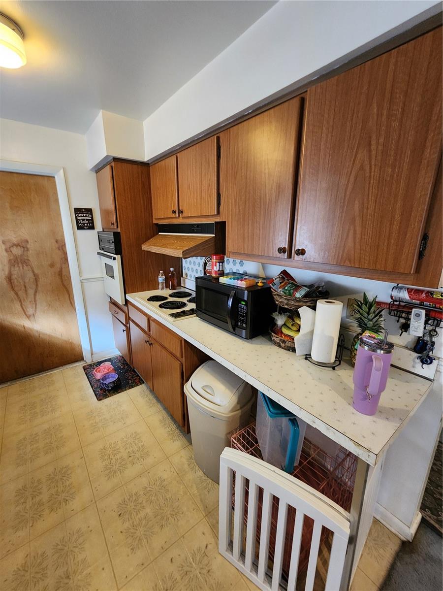 Image 6 of 11 For 708 Snowden Street