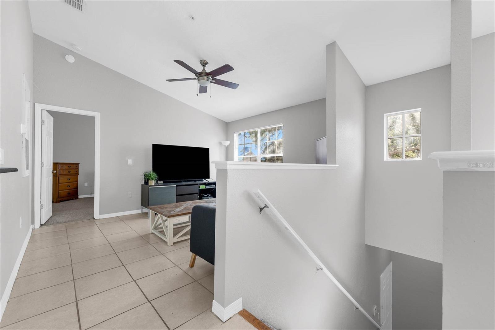 Image 2 of 28 For 836 Grand Regency Point 200