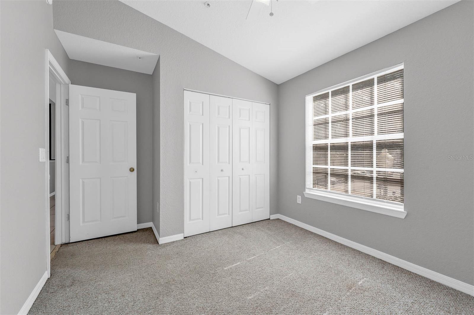 Image 24 of 28 For 836 Grand Regency Point 200