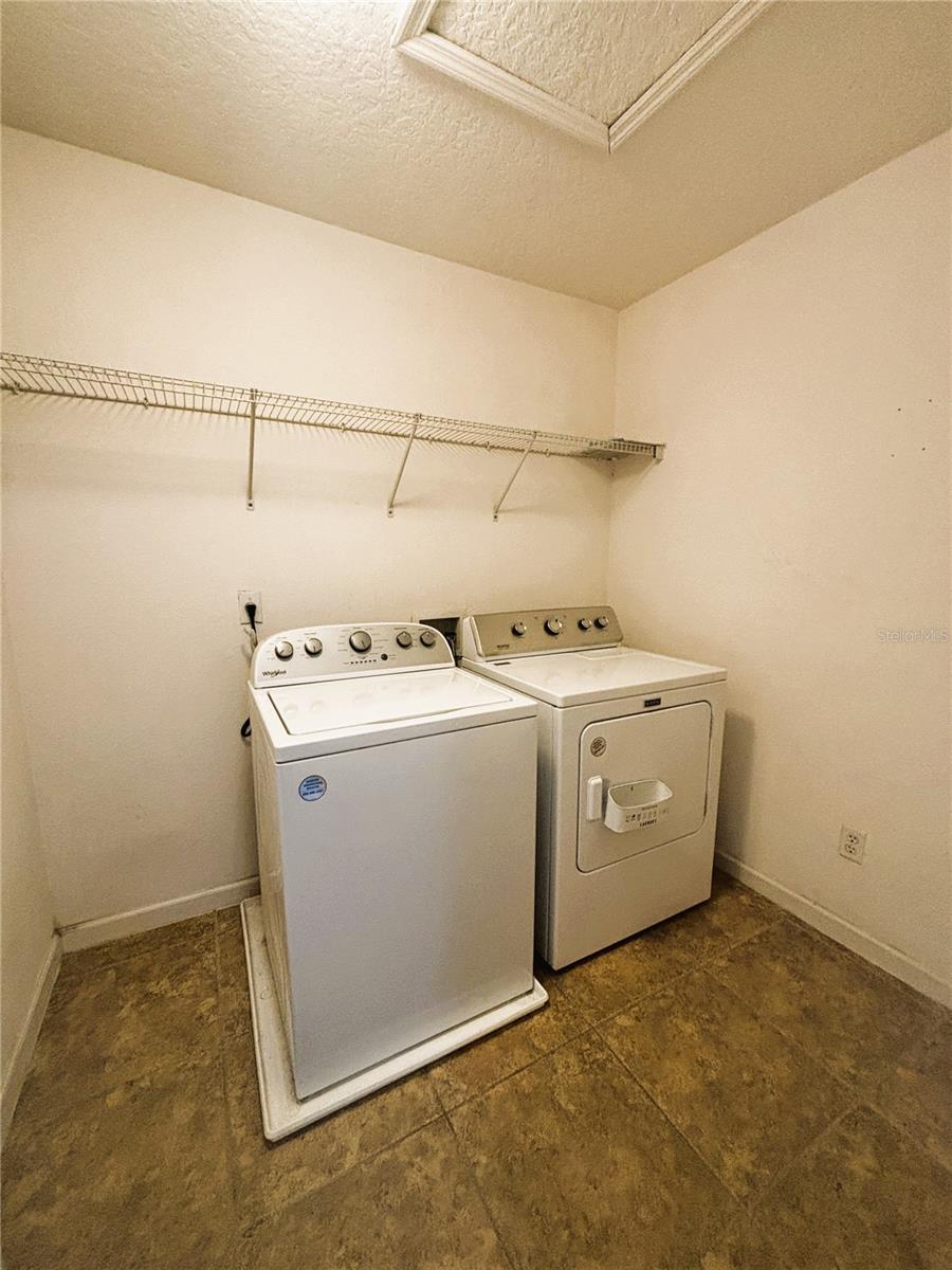 Image 25 of 33 For 16183 Old Ash Loop