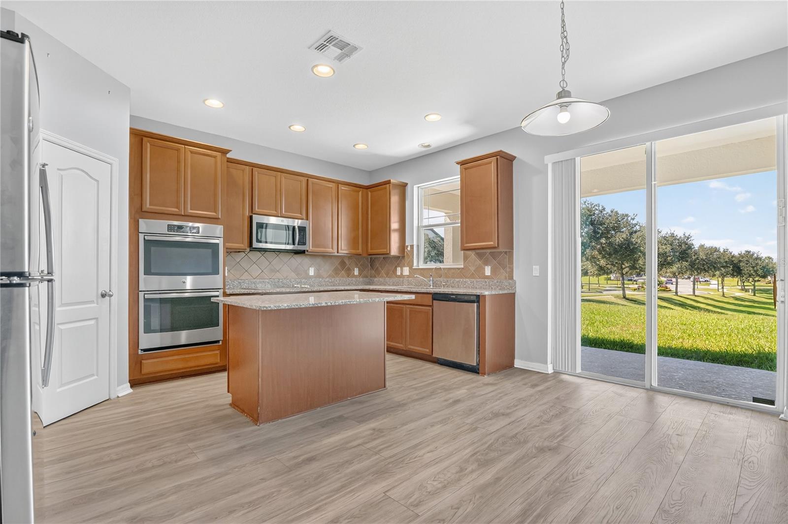 Image 7 of 38 For 15898 Citrus Grove Loop