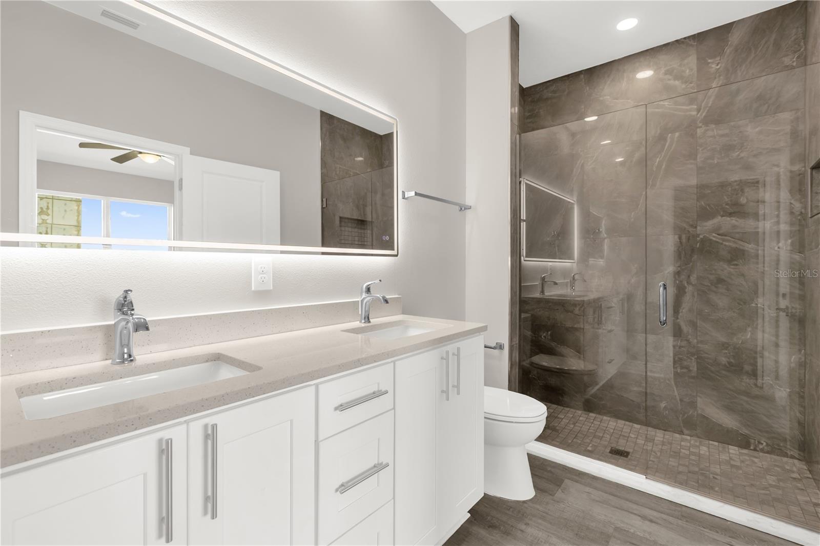 Image 17 of 29 For 108 Academy Avenue