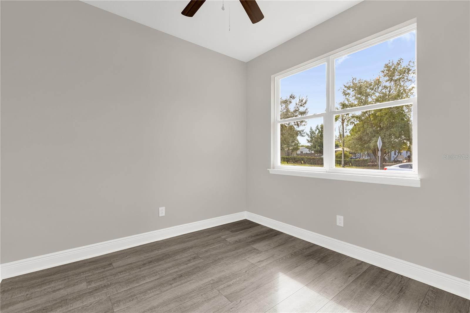 Image 21 of 29 For 108 Academy Avenue