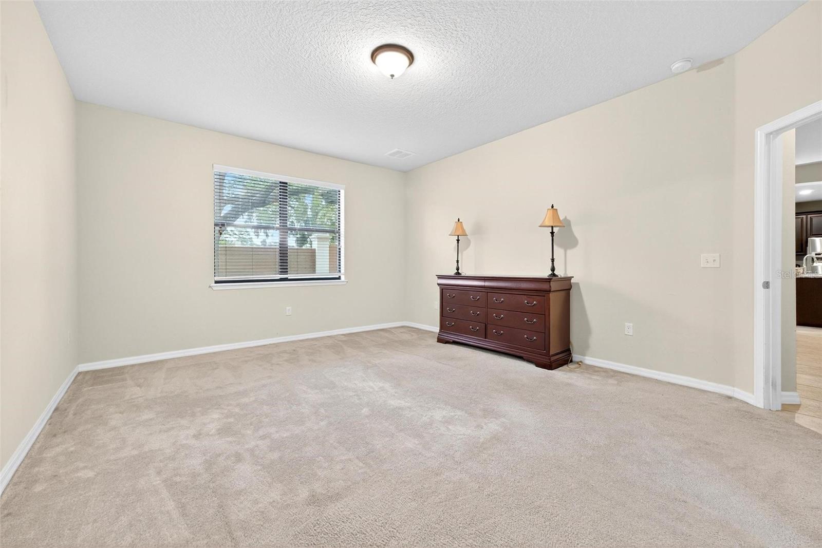 Image 26 of 70 For 3046 Falconhill Drive