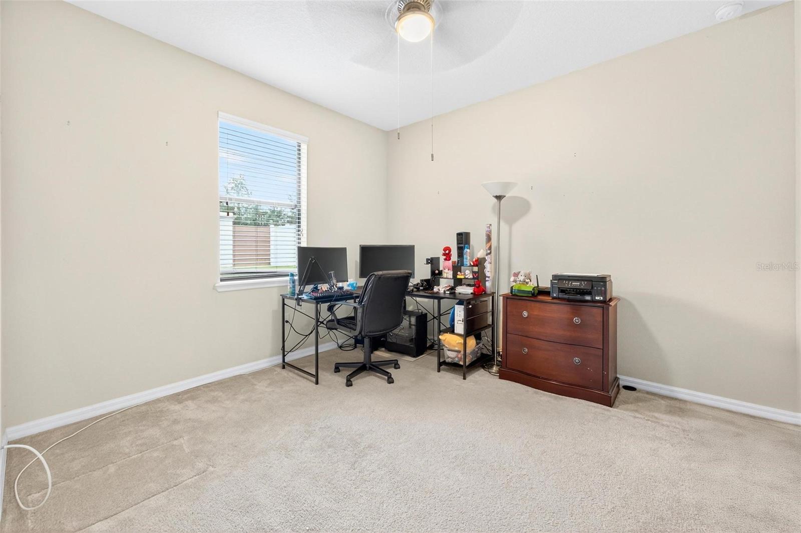 Image 31 of 70 For 3046 Falconhill Drive