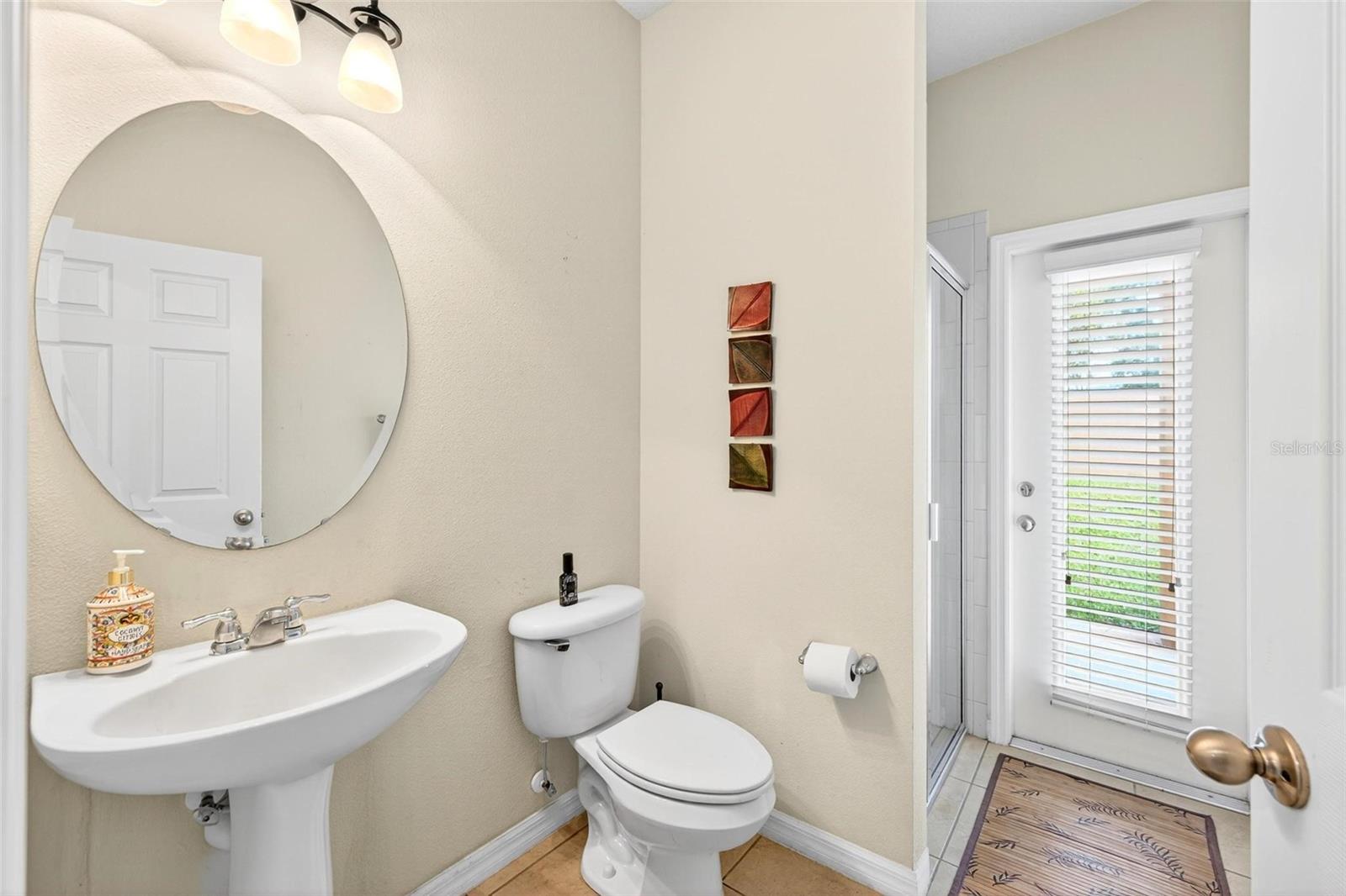 Image 33 of 70 For 3046 Falconhill Drive