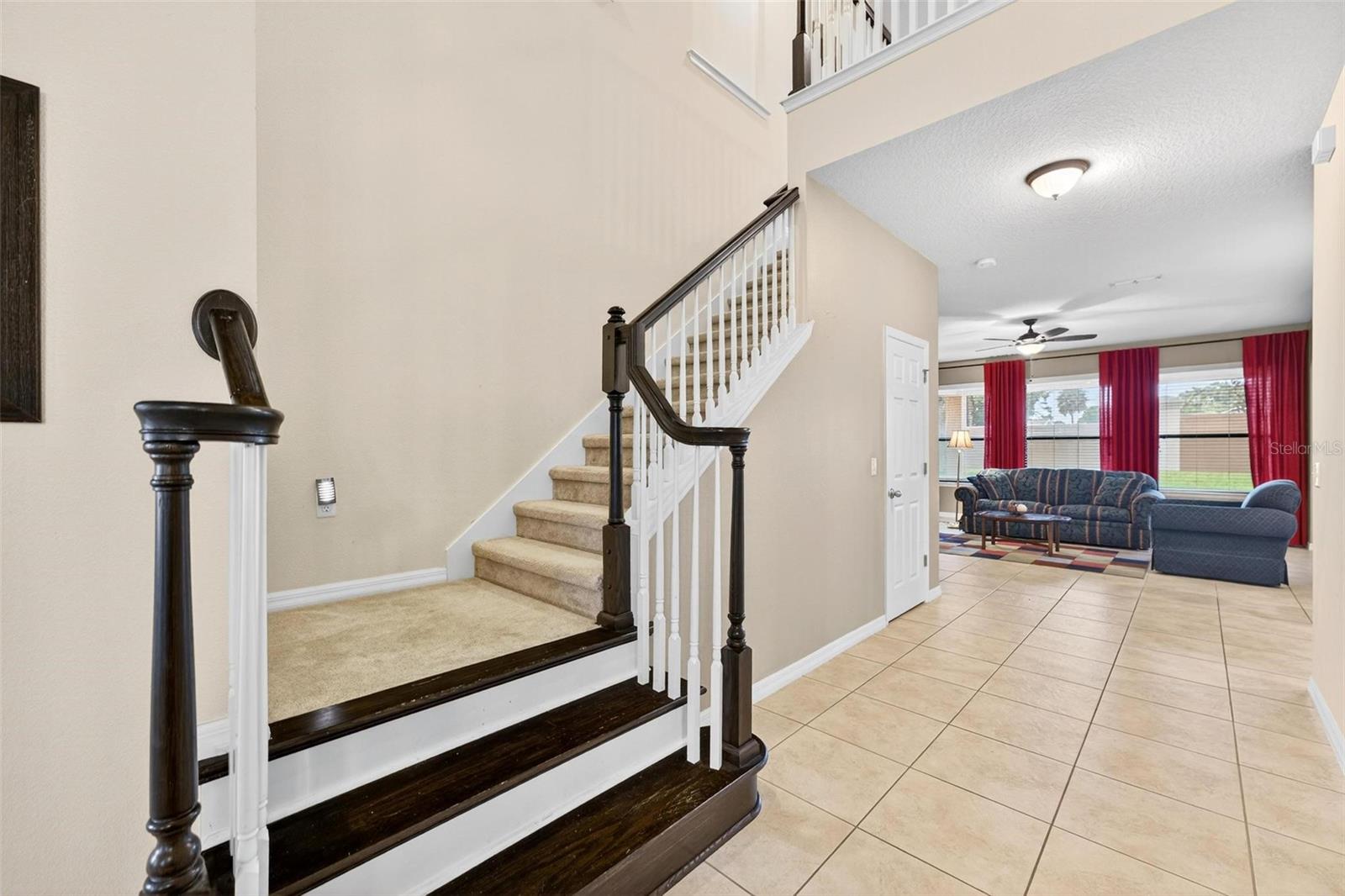 Image 34 of 70 For 3046 Falconhill Drive