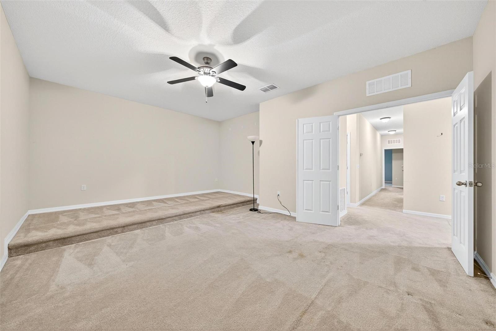 Image 40 of 70 For 3046 Falconhill Drive