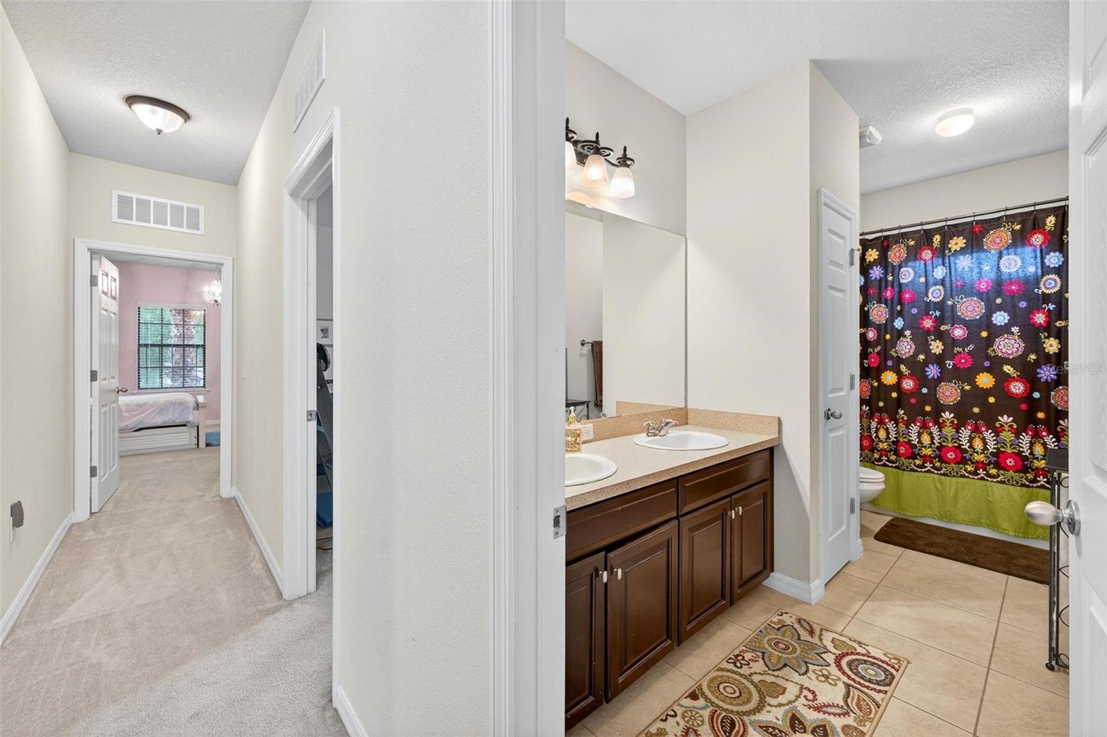 Image 43 of 70 For 3046 Falconhill Drive