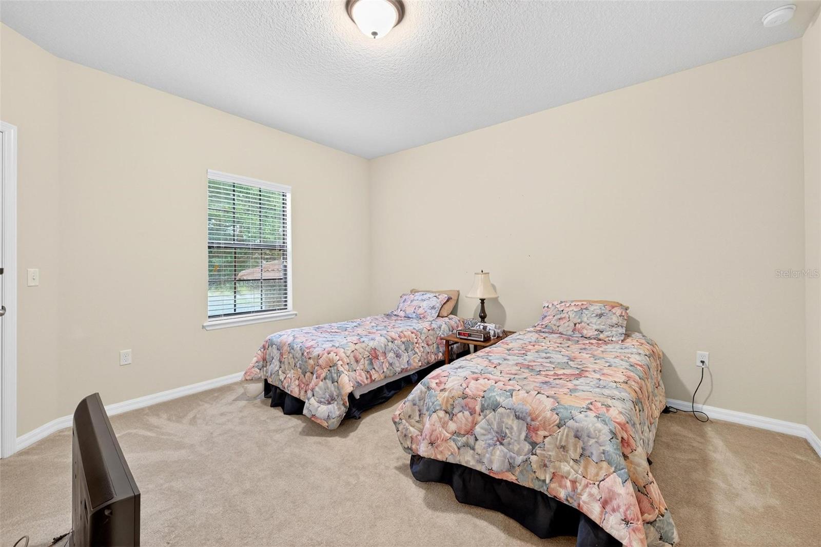 Image 49 of 70 For 3046 Falconhill Drive