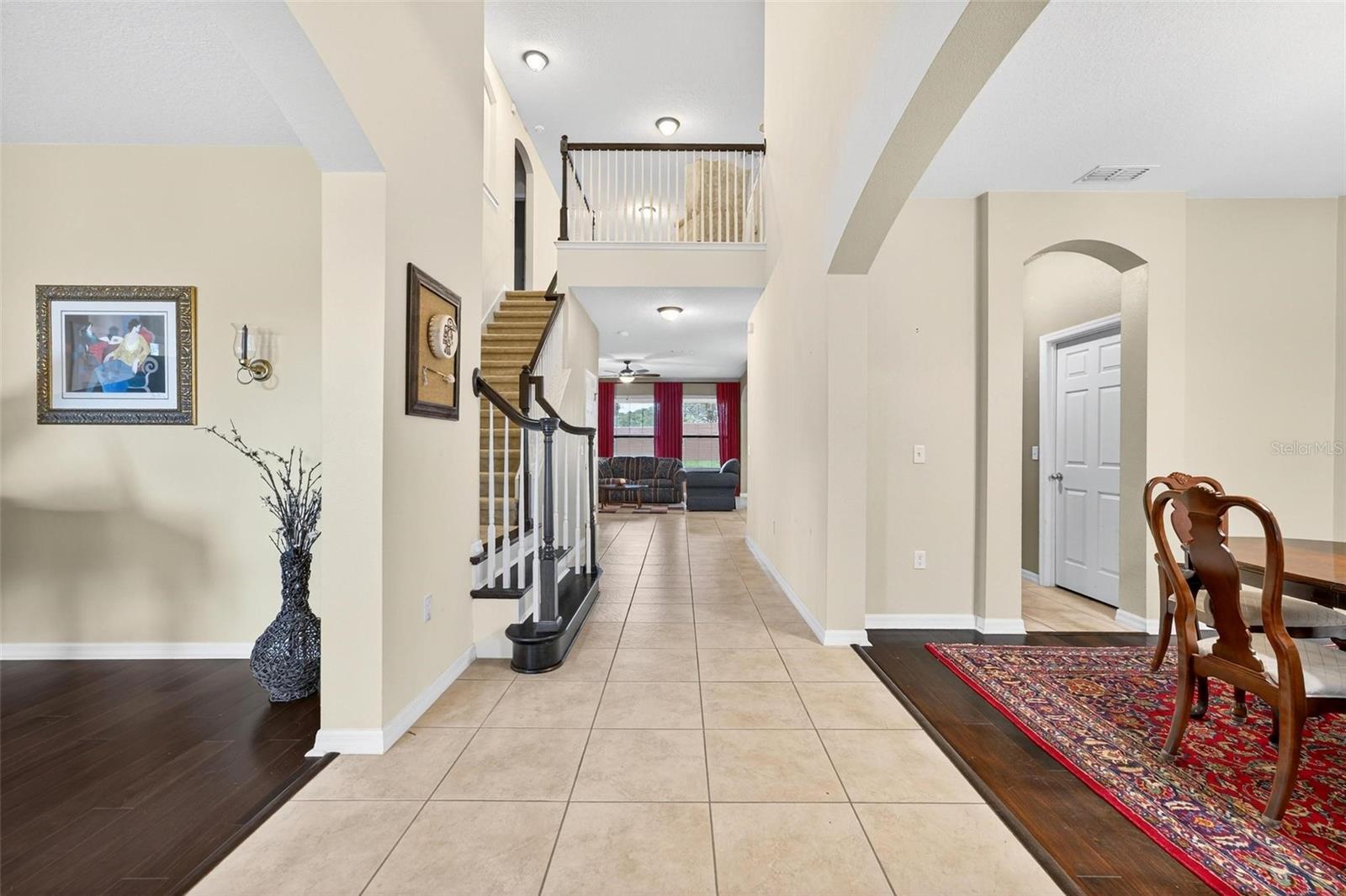 Image 5 of 70 For 3046 Falconhill Drive