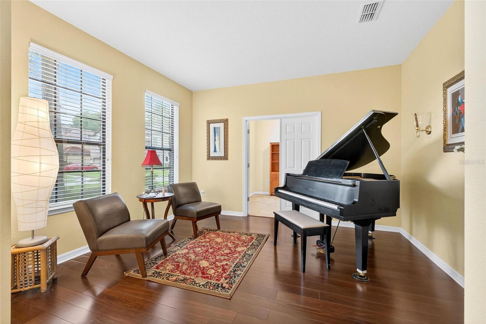 Image 8 of 70 For 3046 Falconhill Drive