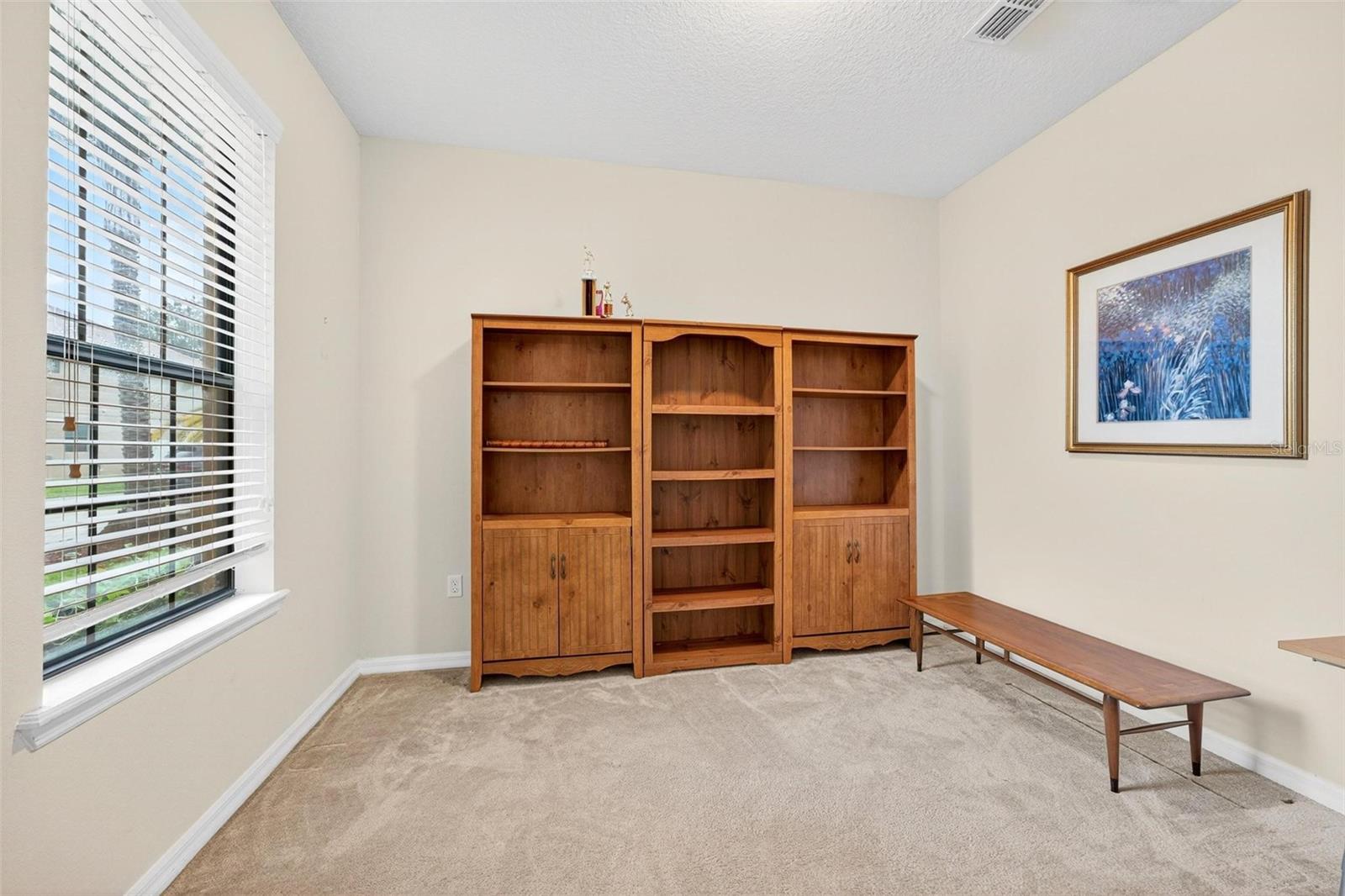 Image 9 of 70 For 3046 Falconhill Drive