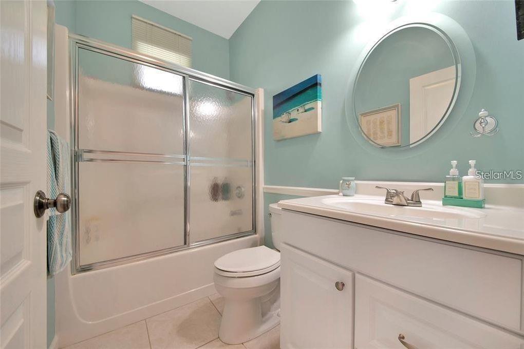 Image 16 of 23 For 2008 Proude Street