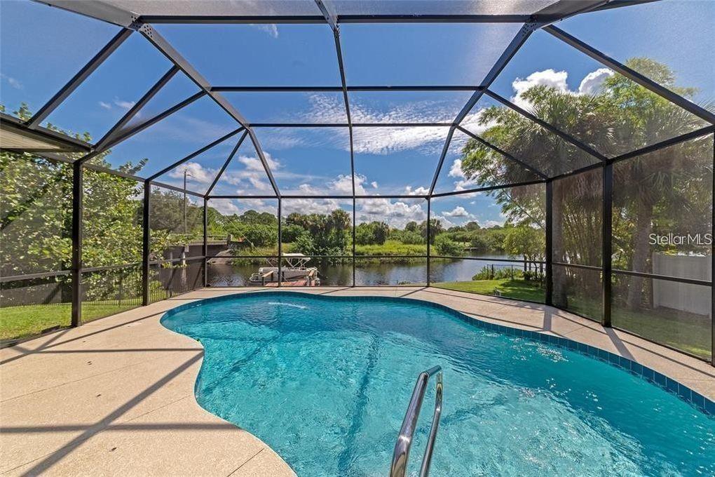 Image 19 of 23 For 2008 Proude Street