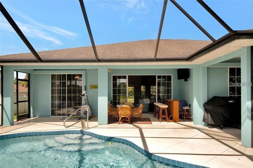 Image 20 of 23 For 2008 Proude Street