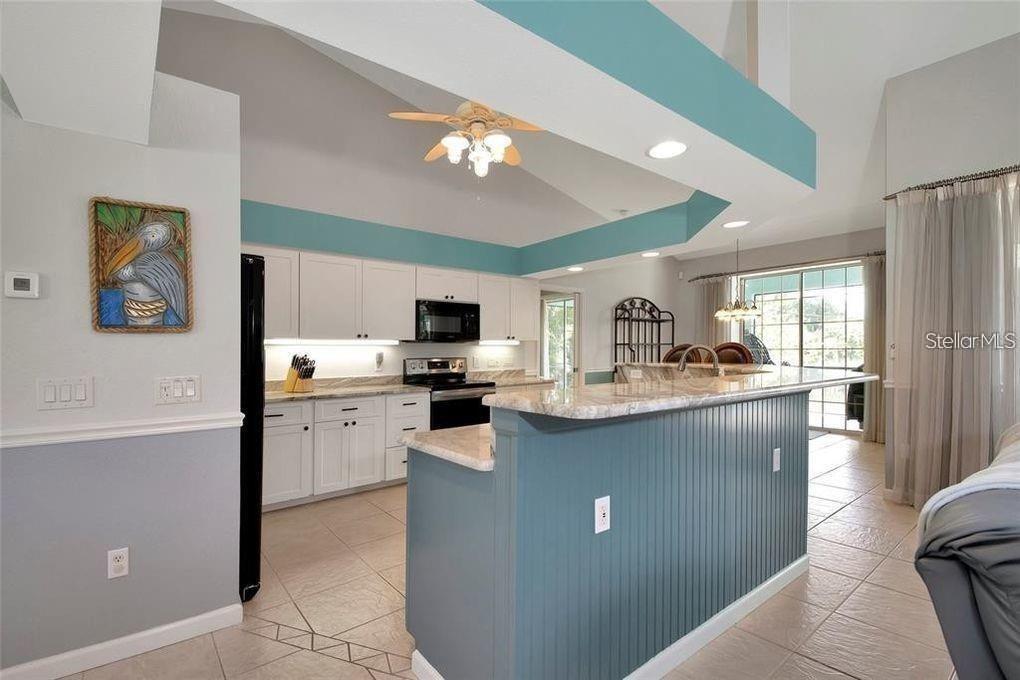 Image 8 of 23 For 2008 Proude Street