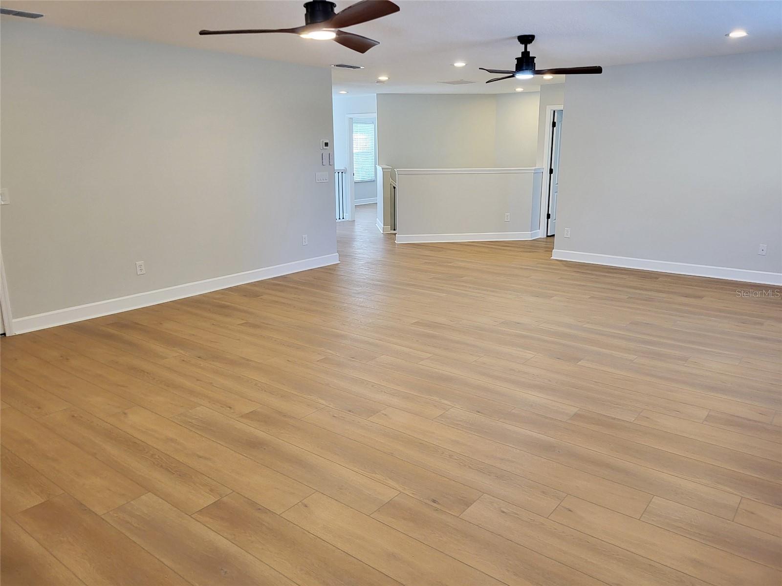 Image 13 of 24 For 889 Rock Creek Street