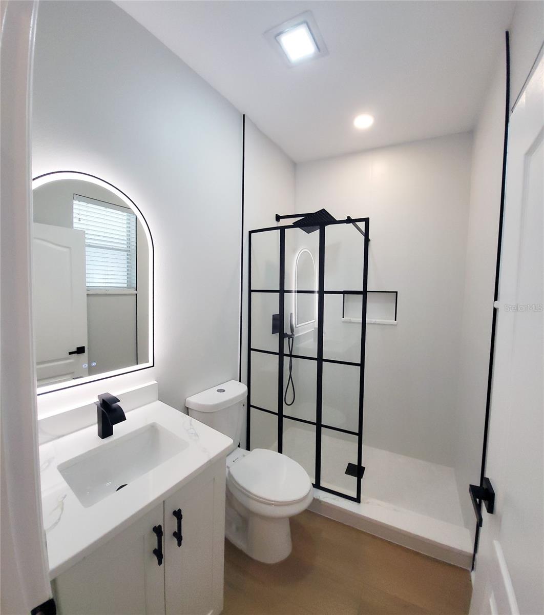 Image 15 of 24 For 889 Rock Creek Street