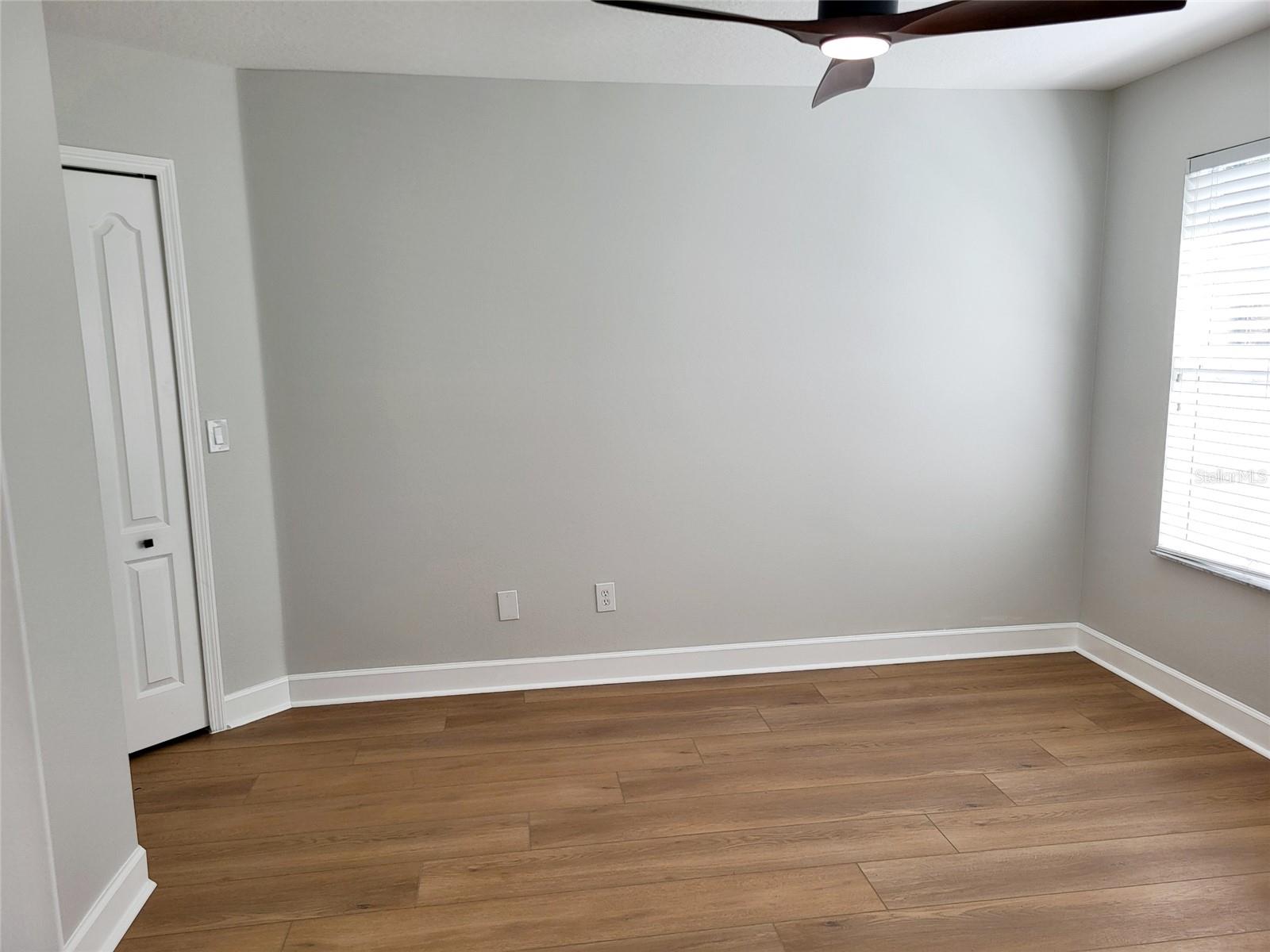 Image 16 of 24 For 889 Rock Creek Street