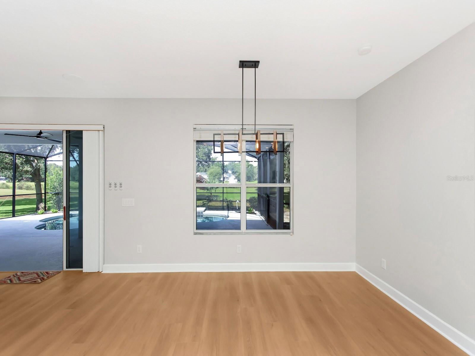 Image 26 of 49 For 889 Rock Creek Street