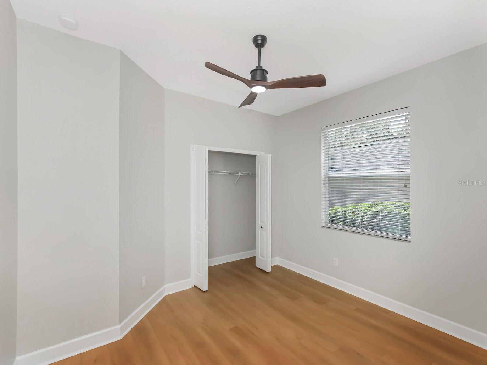 Image 32 of 49 For 889 Rock Creek Street