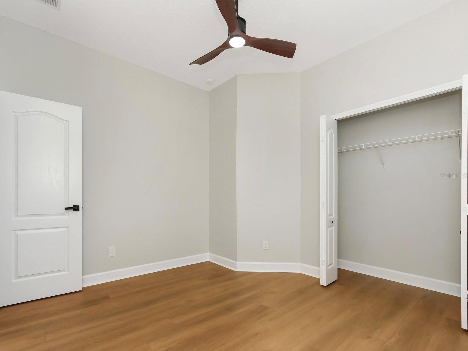 Image 33 of 49 For 889 Rock Creek Street