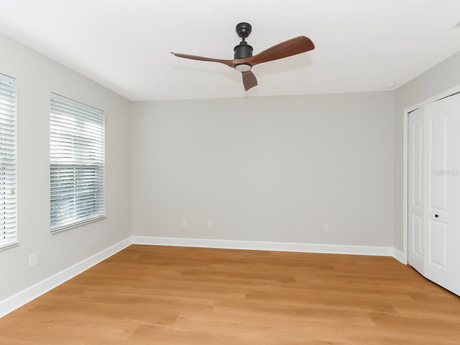 Image 36 of 49 For 889 Rock Creek Street