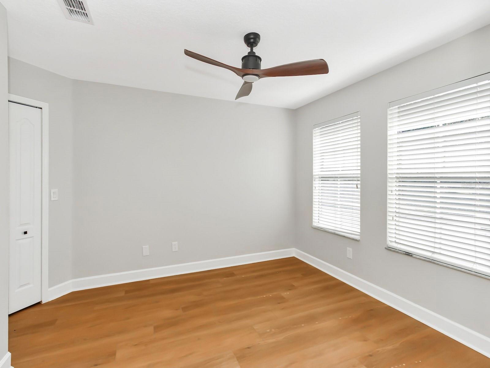 Image 37 of 49 For 889 Rock Creek Street